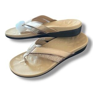 MEGNYA Padded Thong Sandals Tan & Gold Glitter Size US 8.5/39 Flip Flops NWT